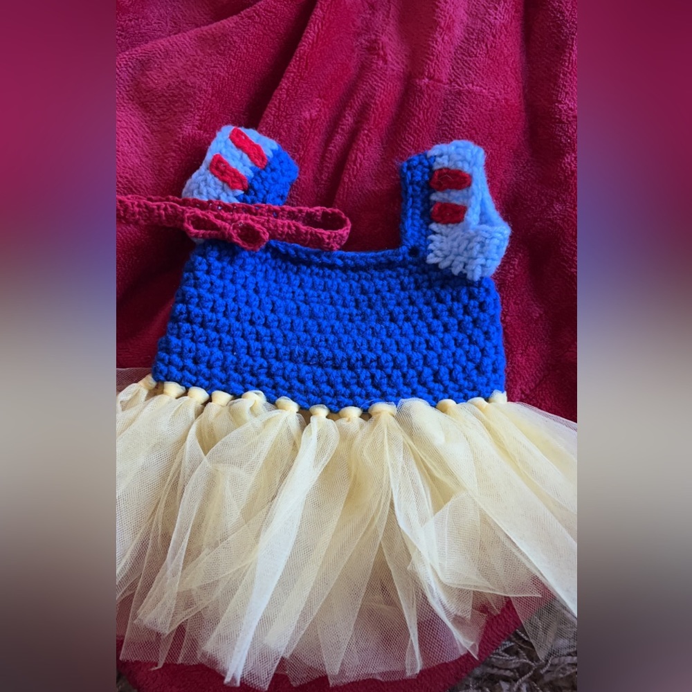 Snow White costume with red crochet bow